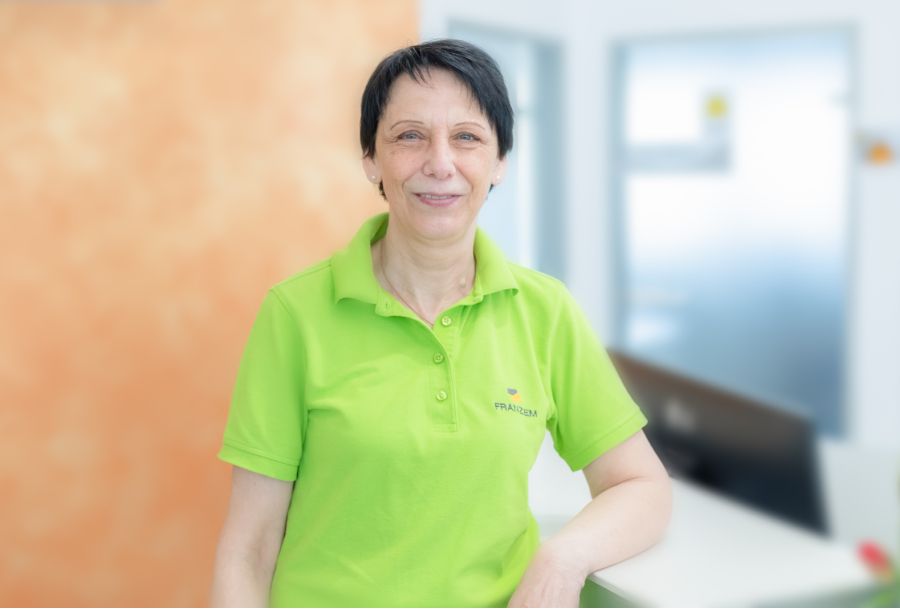 Martina - Zahnmedizinische Fachangestellte 